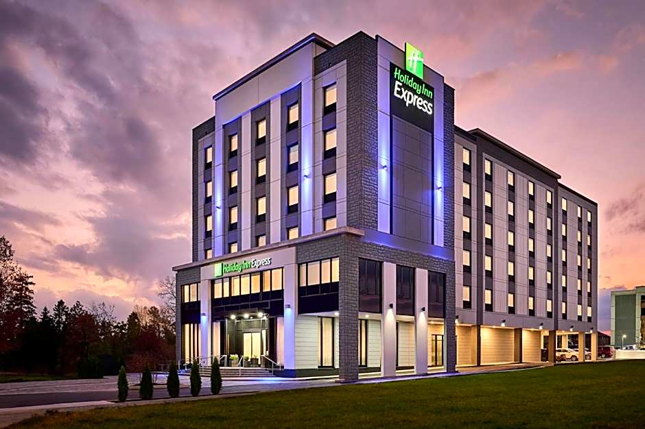 Holiday Inn Express Hamilton Upper James By IHG