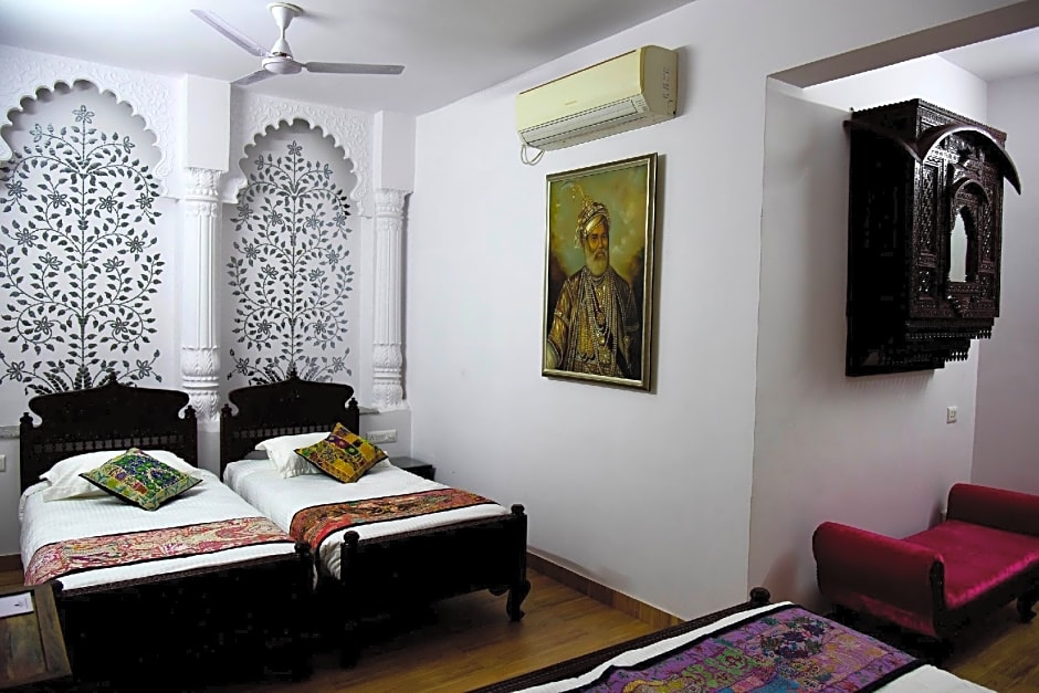 Hotel Mewarts Udaipur