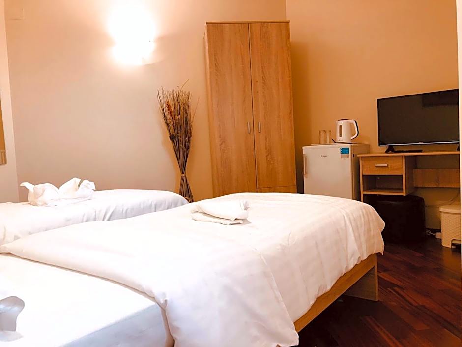 Monte Carlo Palace Rooms