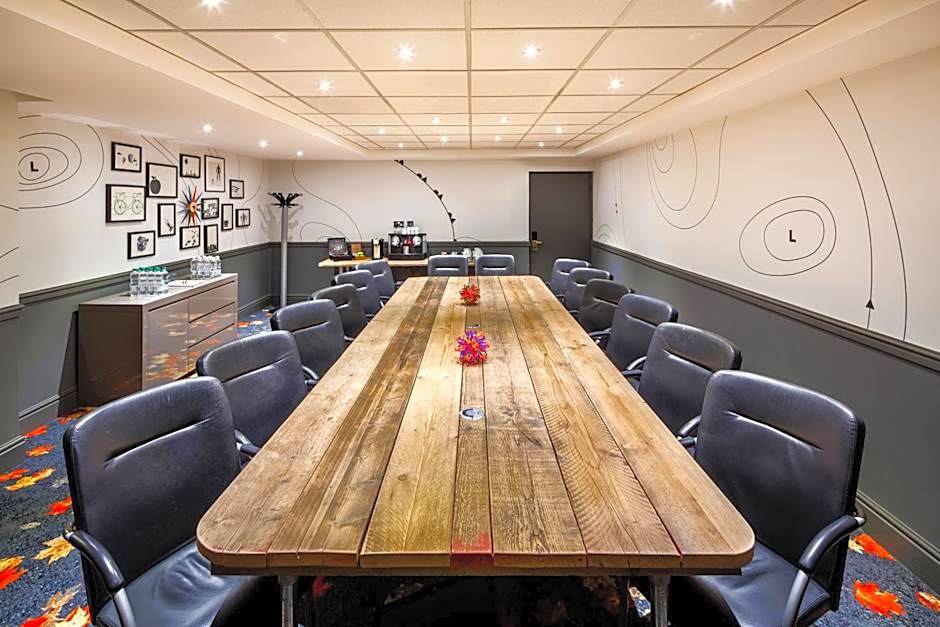 Manchester Portland By Sunday