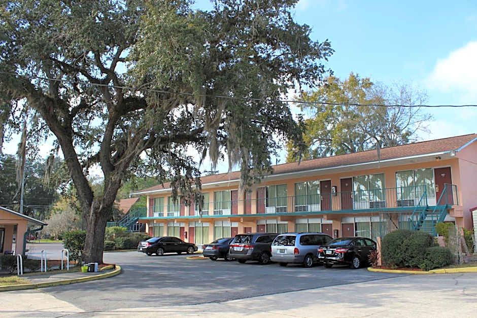 Travelers Inn Gainesville