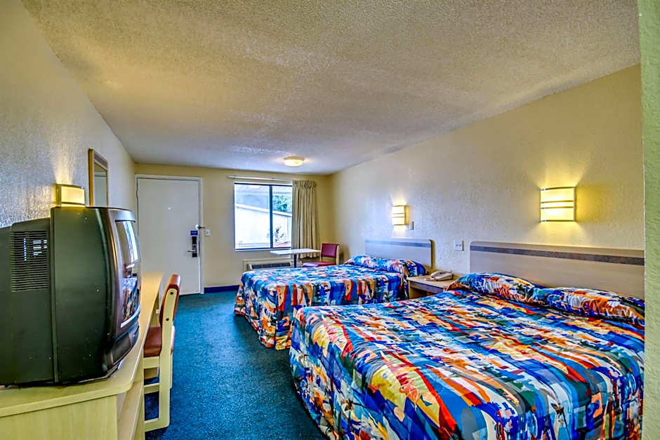 Motel 6-Saint Joseph, MO