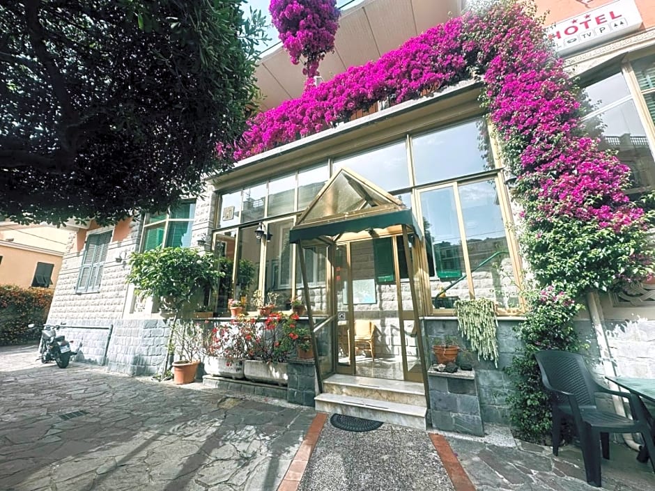 Mirarti Boutique HOTEL