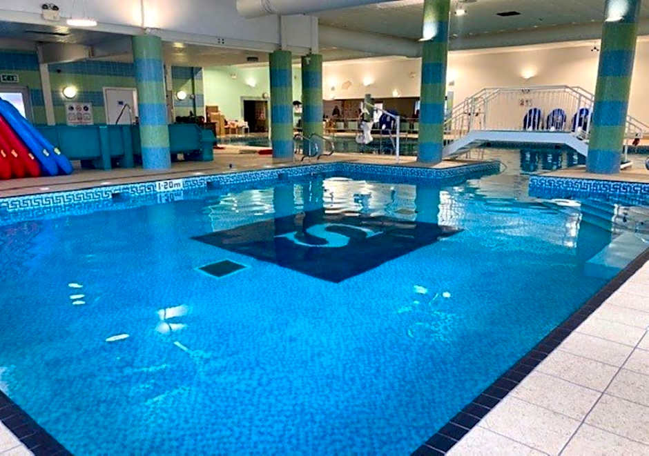 Couples Break Bluebell Luxury Lodge Skegness at Southview with pond view