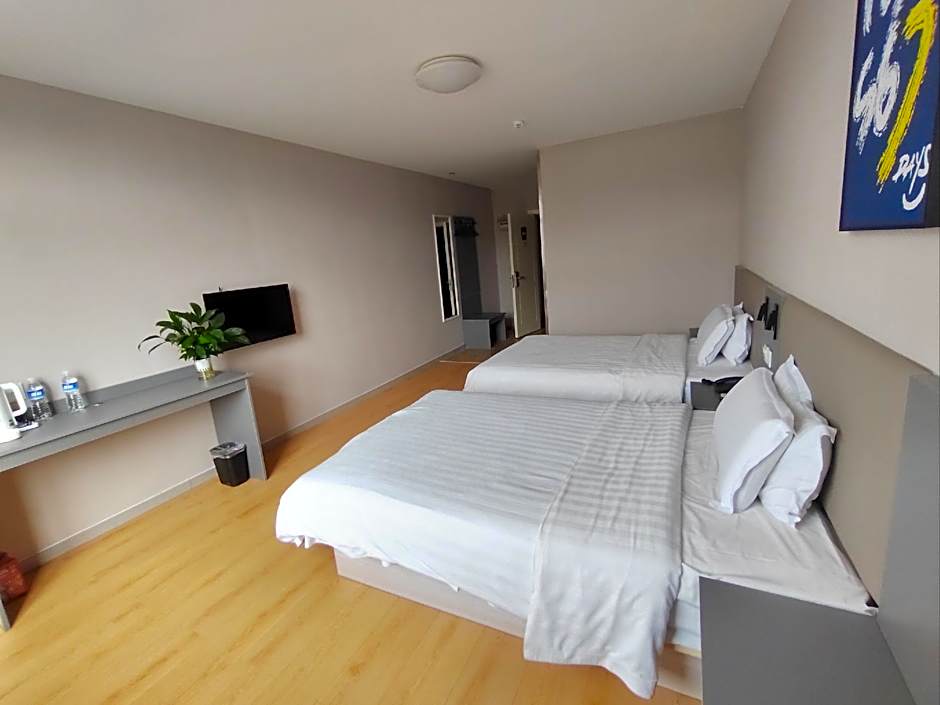 7 Days Inn Yantai Development Zone Bathing Beach