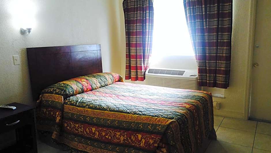 Sunset Inn- Fort Pierce, FL