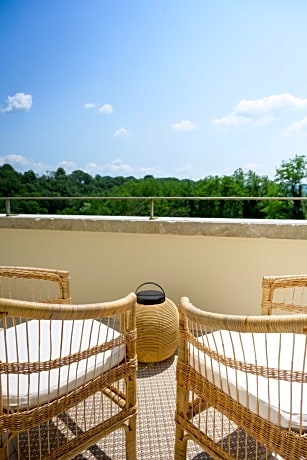 Connecting Suite Les Serres