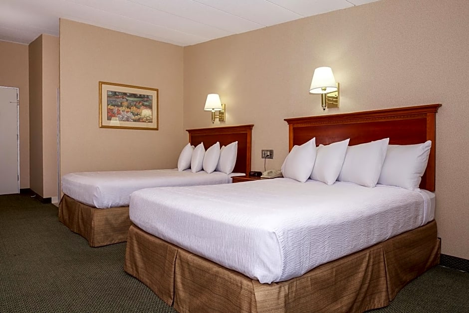 White River Inn & Suites