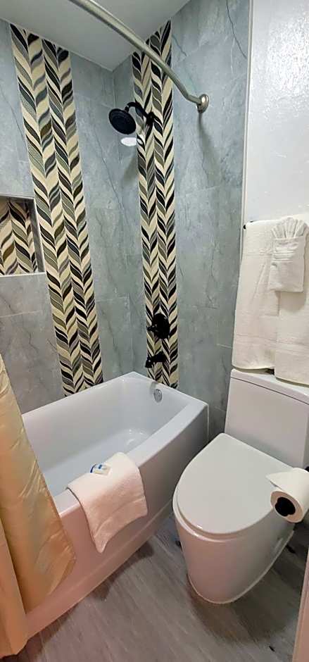 Dragonfly Inn & Suites