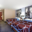 Super 8 by Wyndham Indianola
