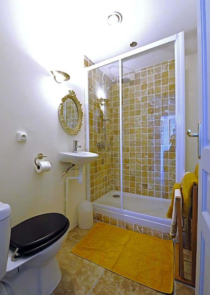 Carcassonne Town House, Rue Barbès