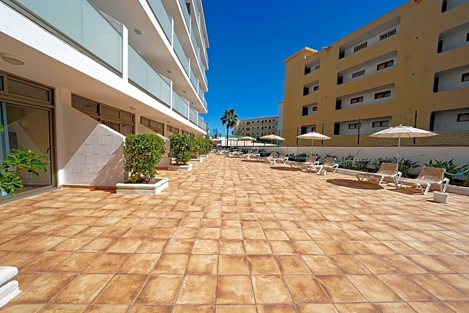 Apartamentos Strelitzias