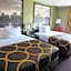 Super 8 by Wyndham New Cumberland