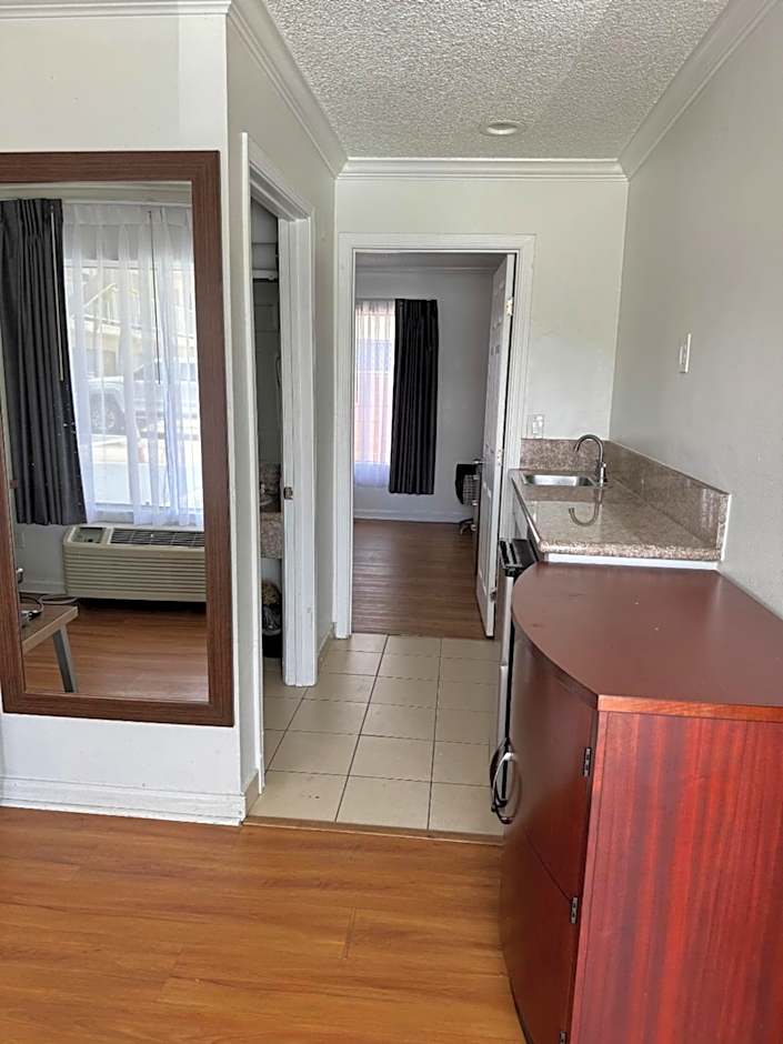 National Inn Garden Grove