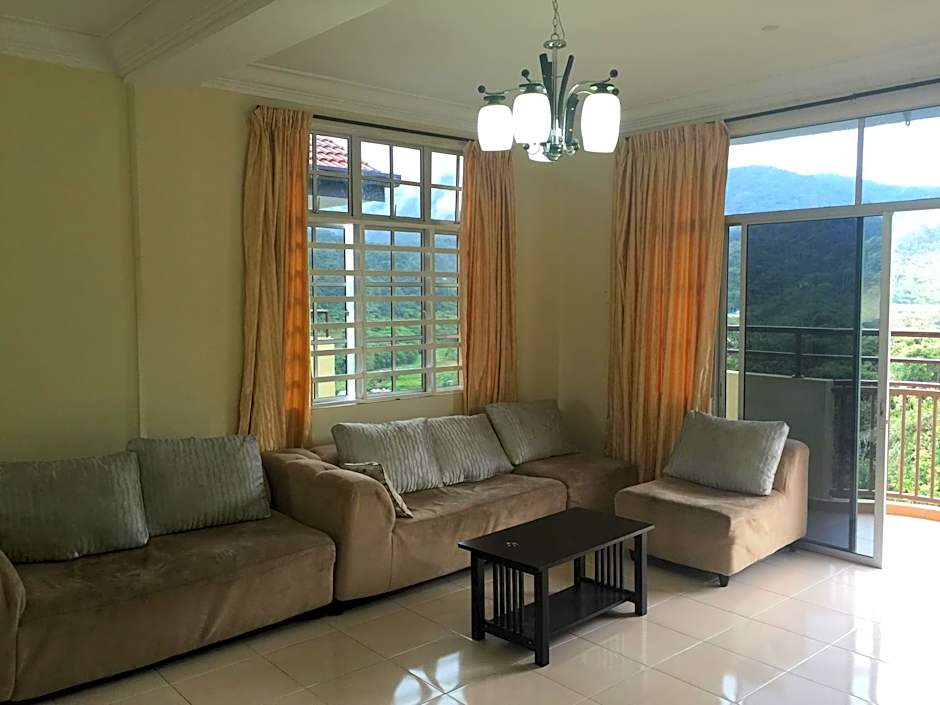 Cameron Supersave Apartment @ Crown Imperial Court