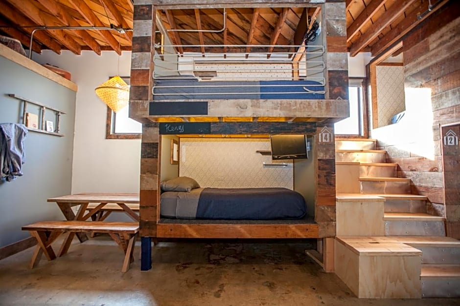 PodShare Los Feliz