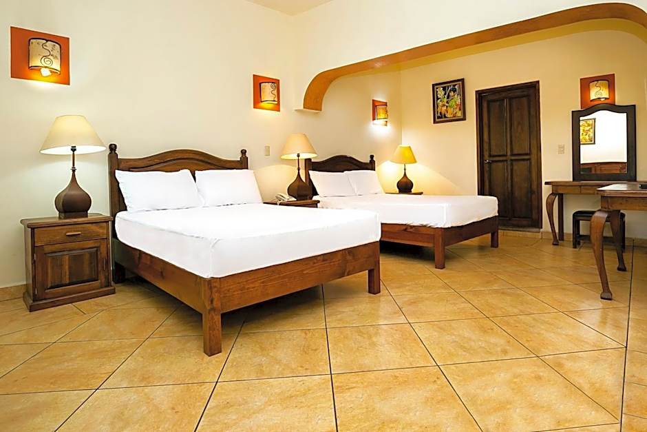 Hotel Casa del Virrey & Suites