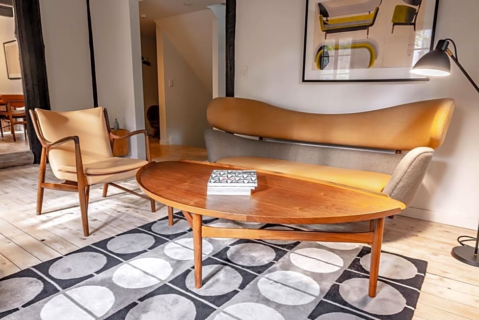 House of Finn Juhl Hakuba