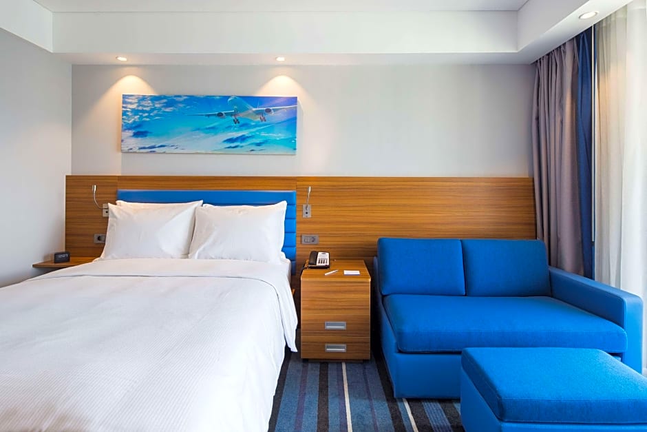 Photo 1 of 1 of 1 King Bed, Accessible
