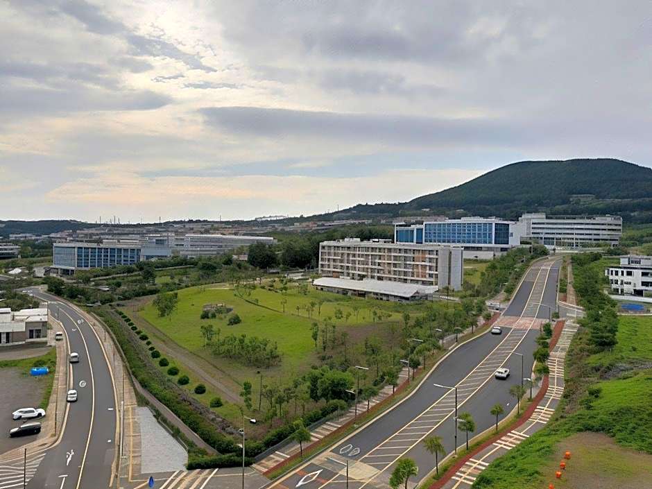 Grand Millions Hotel