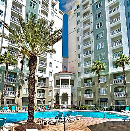 The Point Hotel & Suites Universal