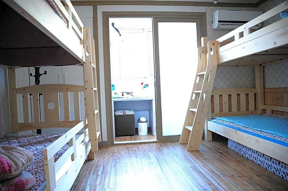 THE 1st Andong Hostel