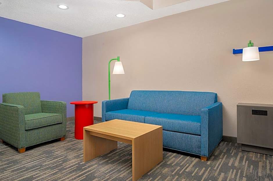 Garner Hotel Evansville East by IHG