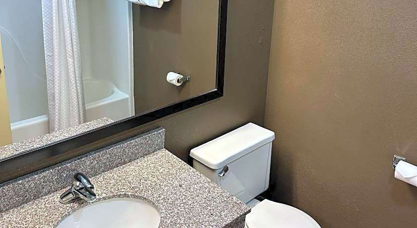 Red Roof Inn & Suites Marysville