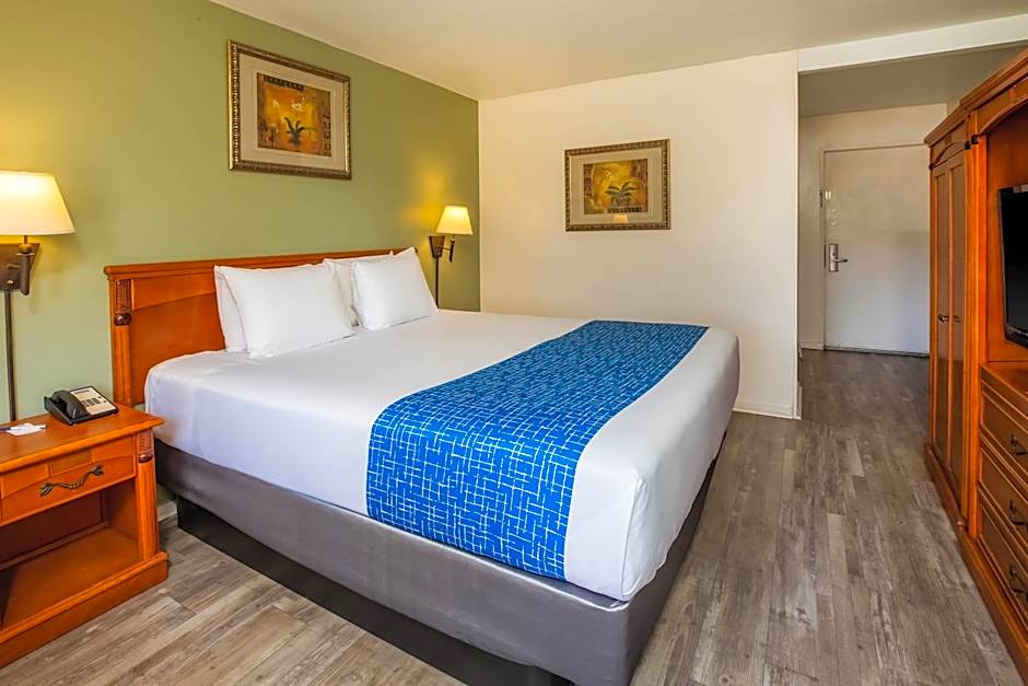 Travelodge by Wyndham Red Bluff South of Redding