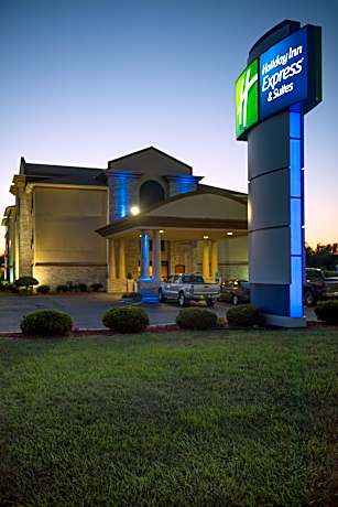 Holiday Inn Express Hotel & Suites Wauseon By IHG
