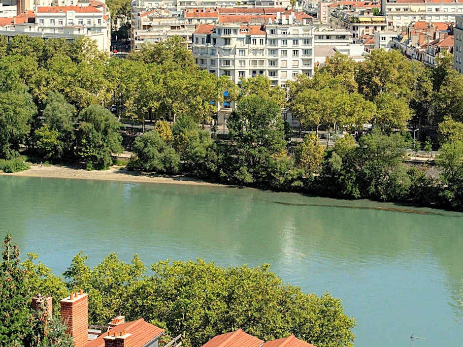 Hôtel Fort St Laurent Lyon - Handwritten Collection