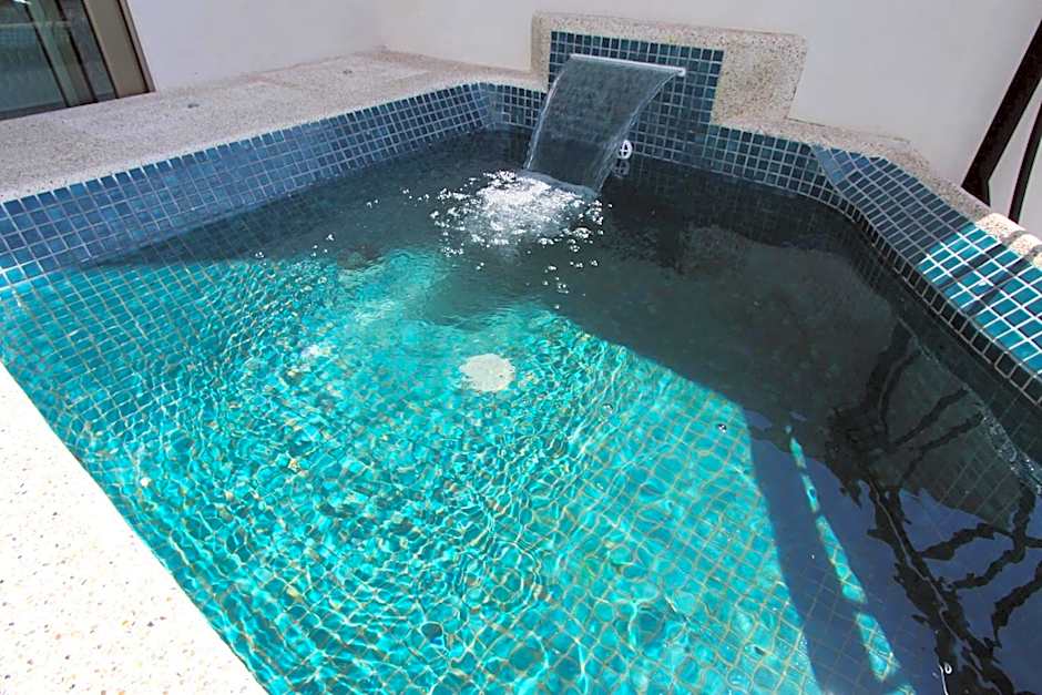 Oceano Boutique Hotel & Gallery