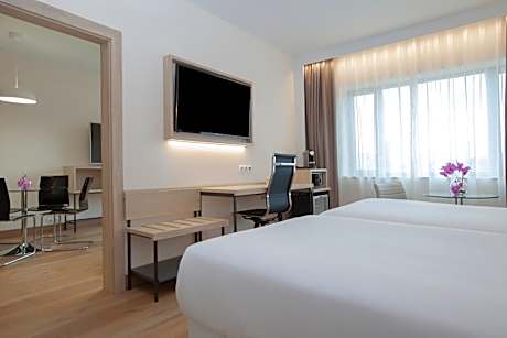 Junior Suite Family Room