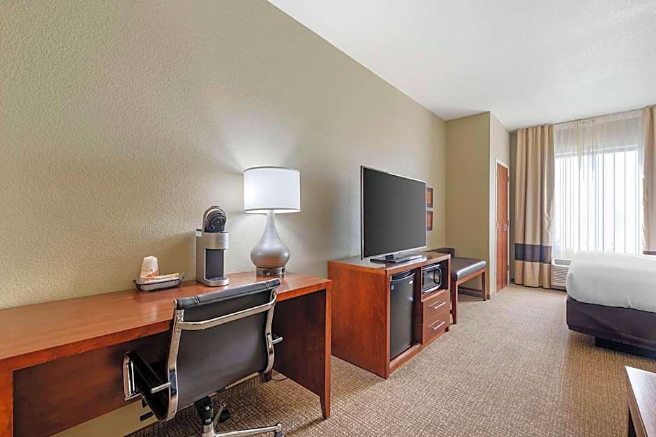 Comfort Inn & Suites