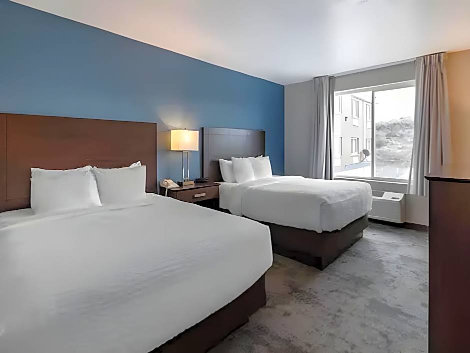 Photo 1 of 3 of 2 Queen Beds Suite