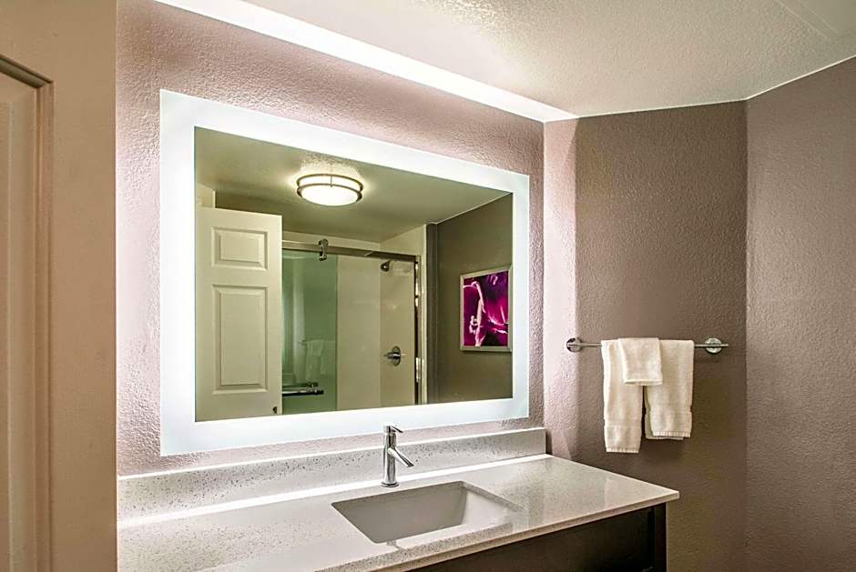 La Quinta Inn & Suites by Wyndham Orem University Parkway
