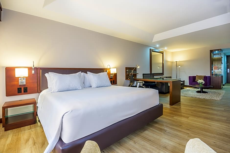 NH Collection Bogota WTC Royal