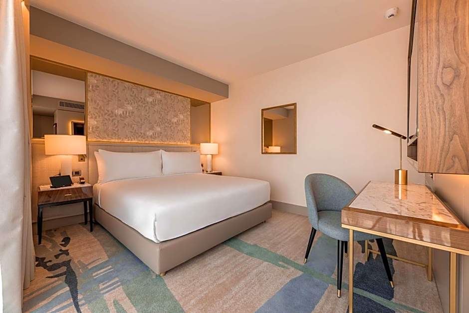 Legacy Hotel Cascais, Curio Collection by Hilton