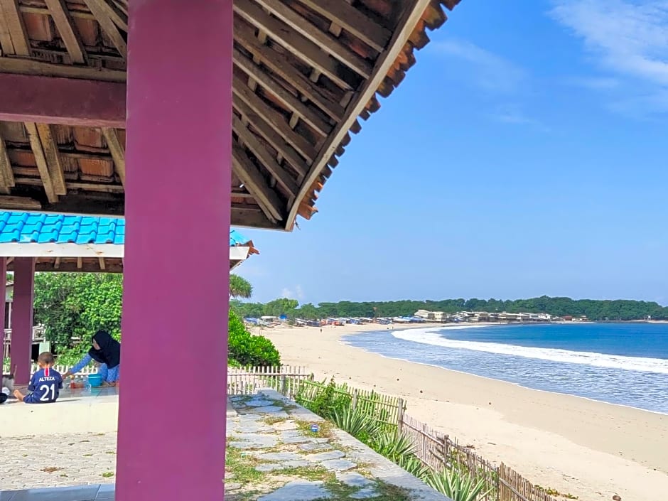 penginapan karanglaut santolo