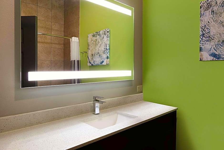 La Quinta Inn & Suites by Wyndham Tyler South