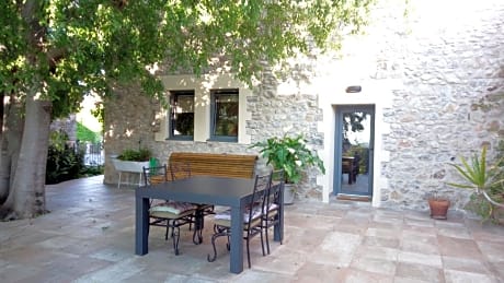 La Casa dels Lledoners