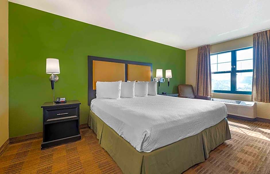 Extended Stay America Select Suites - St. Louis - O' Fallon, IL