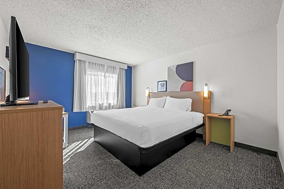 Spark by Hilton Cleveland Beachwood