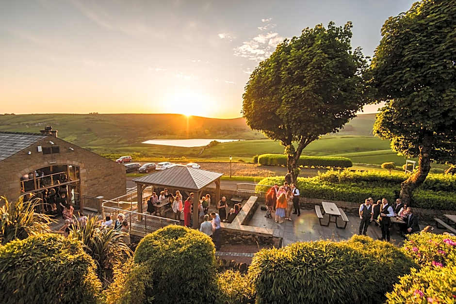 The Saddleworth Hotel