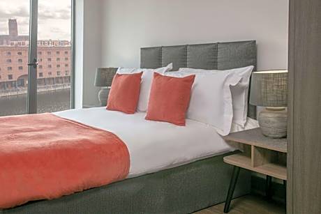 Two-Bedroom Apartment with One Double Bed, Two Single Beds and One Sofa Bed - Walk-In Shower/Non Smoking