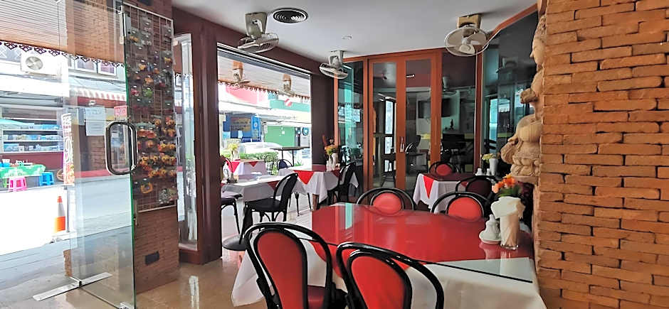 Max Residence