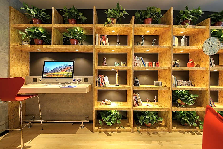 ibis Weinan Normal University Chaoyang Street Hotel