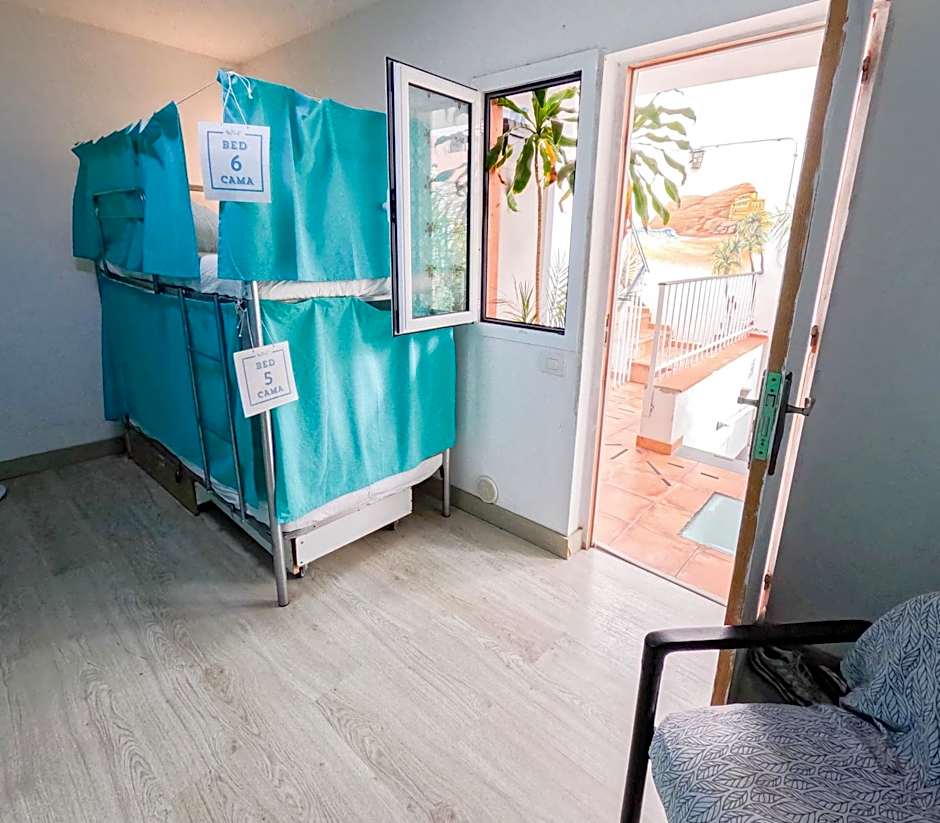 Puerto Nest Hostel