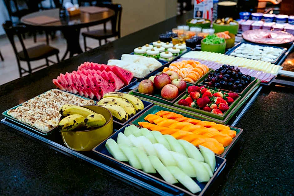 Slim Cuiabá Aeroporto by Slaviero Hotéis