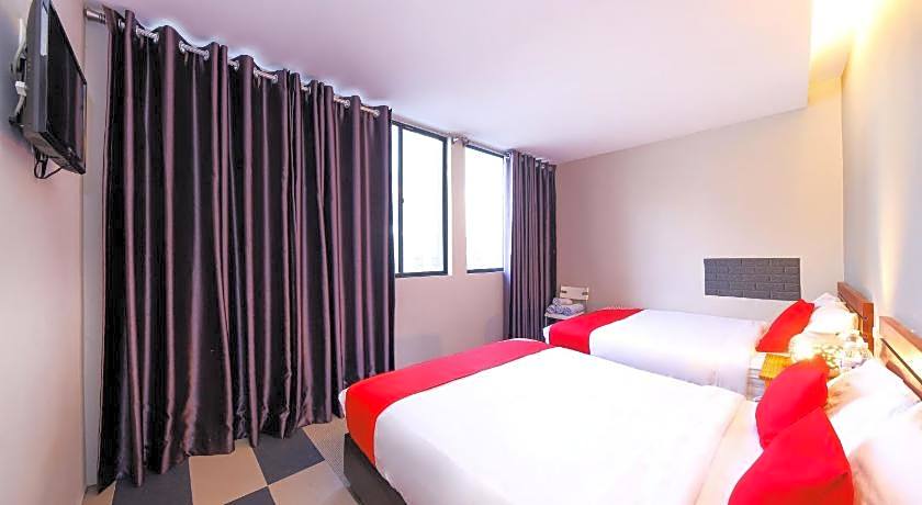 Hotel O Hills Residence